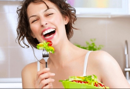 Happy eating Salads | Top 5 Fat Loss Dieting Mistakes